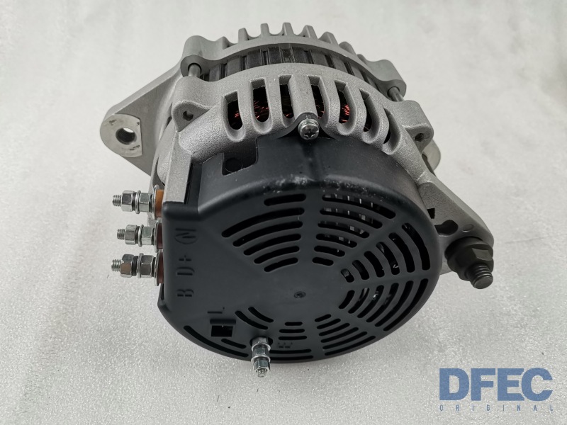 Genuine 6BT Diesel Engine Parts Alternator Generator 5288083